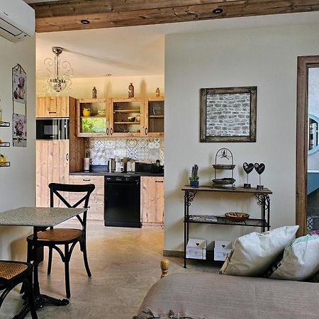 Charmant Studio Pres De La Plage Avec Jacuzzi Et Terrasse Privative Villeneuve-Loubet Exterior foto